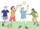 Vier Personen stehen auf einer grünen Fläche und spielen mit einem Ball